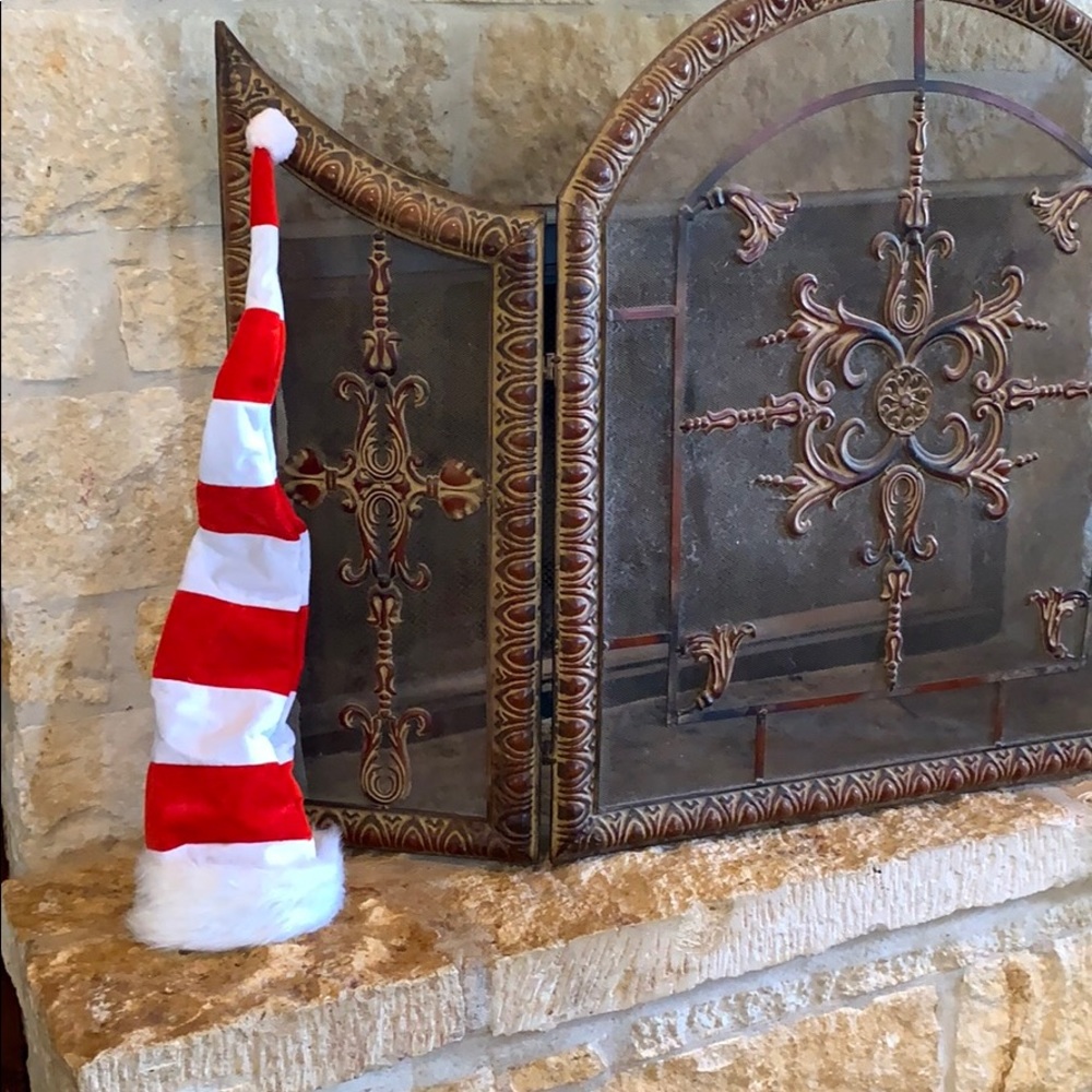 🌴 5 for 25 SANTA HAT: Cat in the Hat vibe